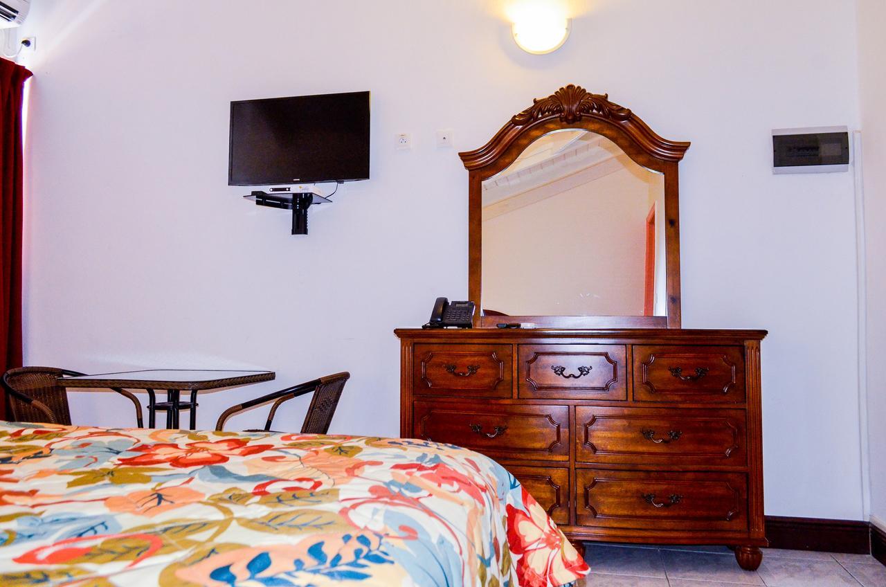 Fantastic Hotel Marigot  Bagian luar foto